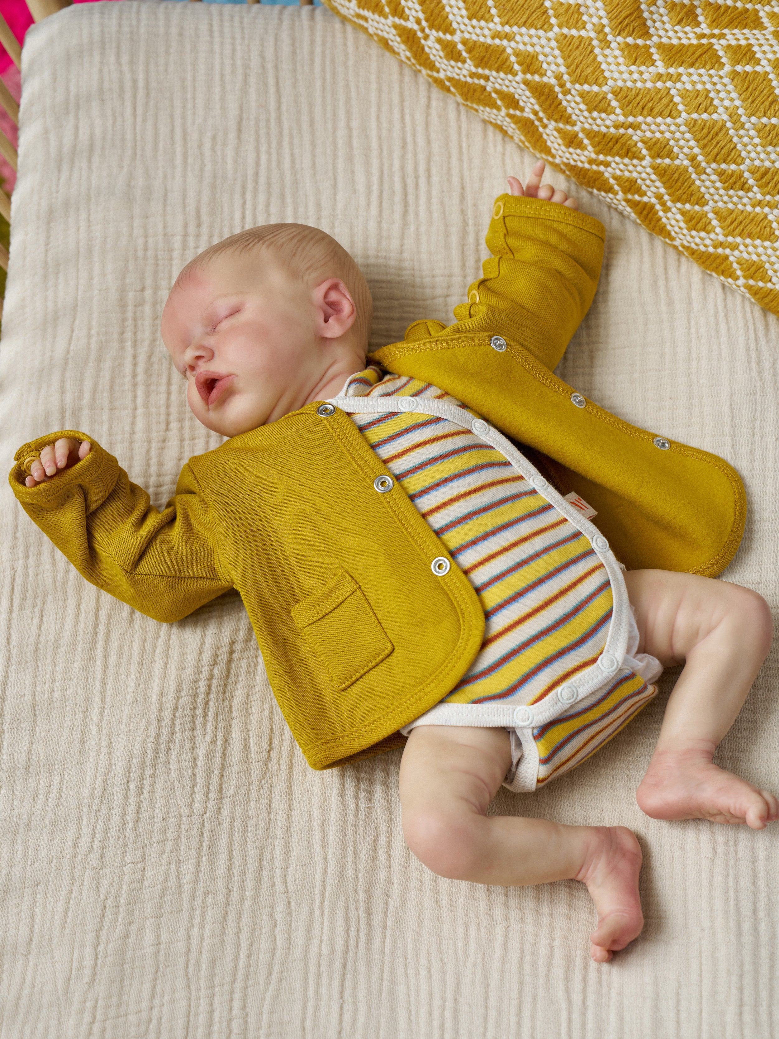 Adaptives Sweatjäckchen Flora - für Babys und Frühgeborene