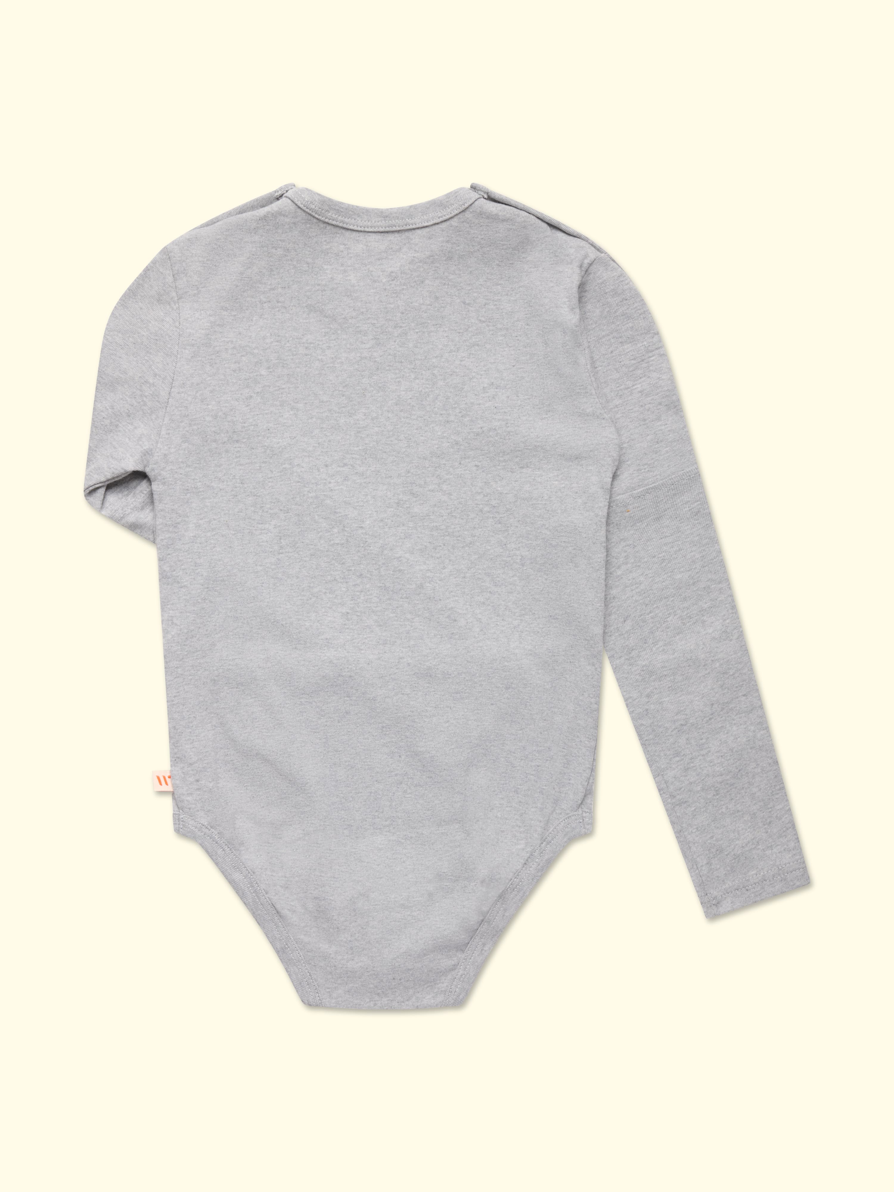 Sondenbody Mitwachsbody Björn - pour enfants avec soins médicaux, avec ouverture pour les manches, jusqu'à la taille 176