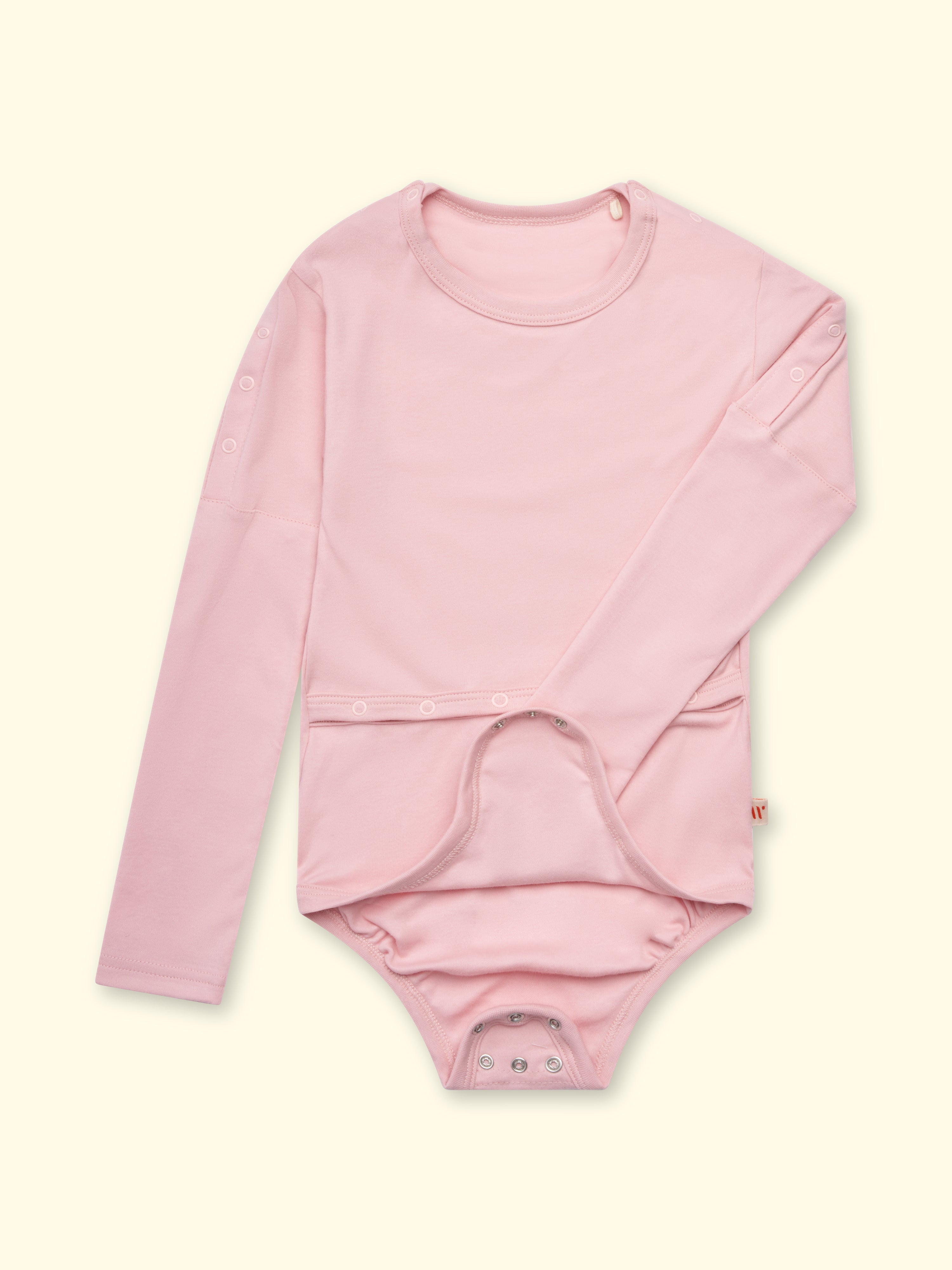 Sondenbody Mitwachsbody Björn - pour enfants avec soins médicaux, avec ouverture pour les manches, jusqu'à la taille 176