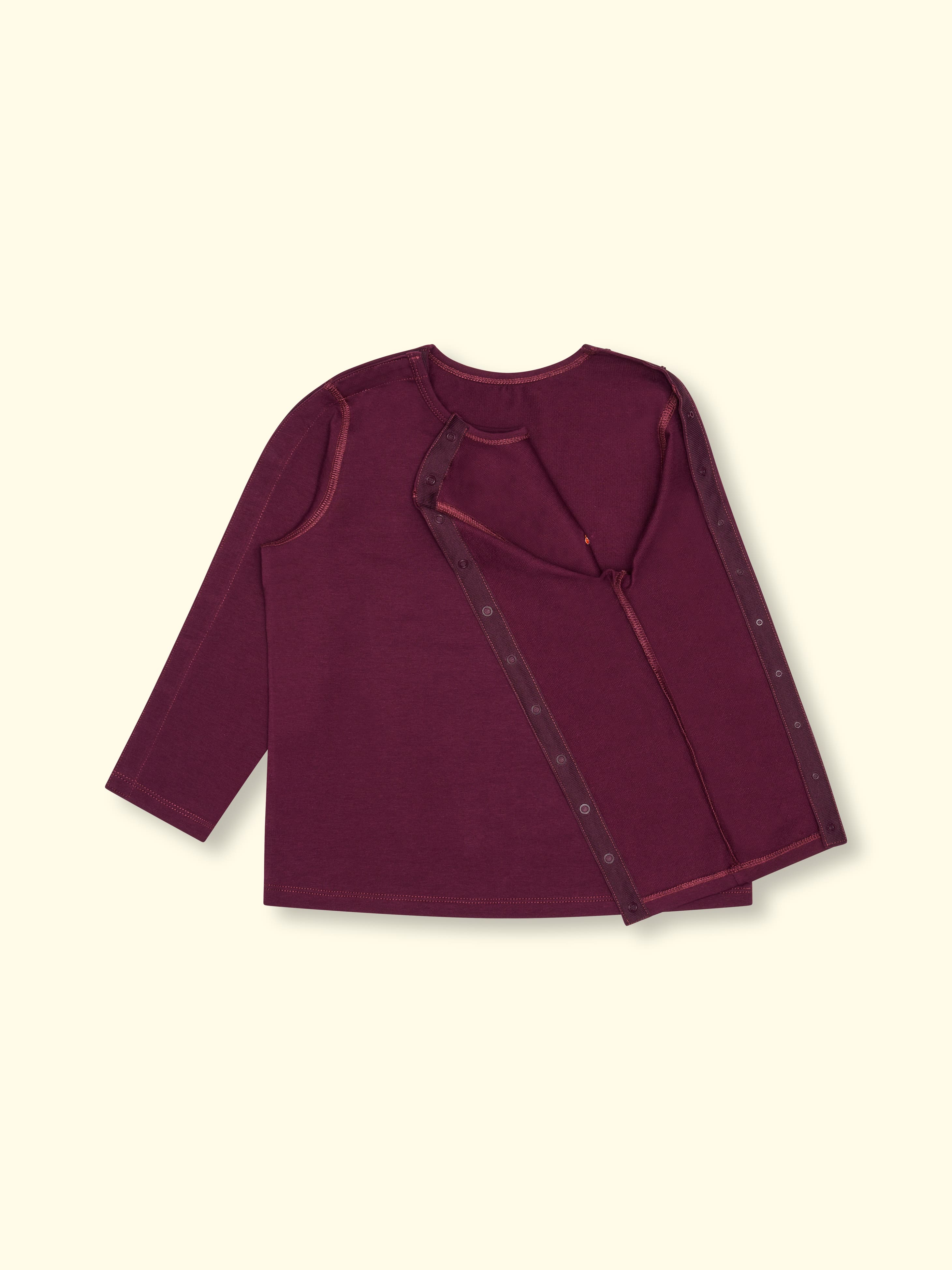 Camisa adaptable de manga larga Karl - con abertura en la manga, hasta la talla. 140