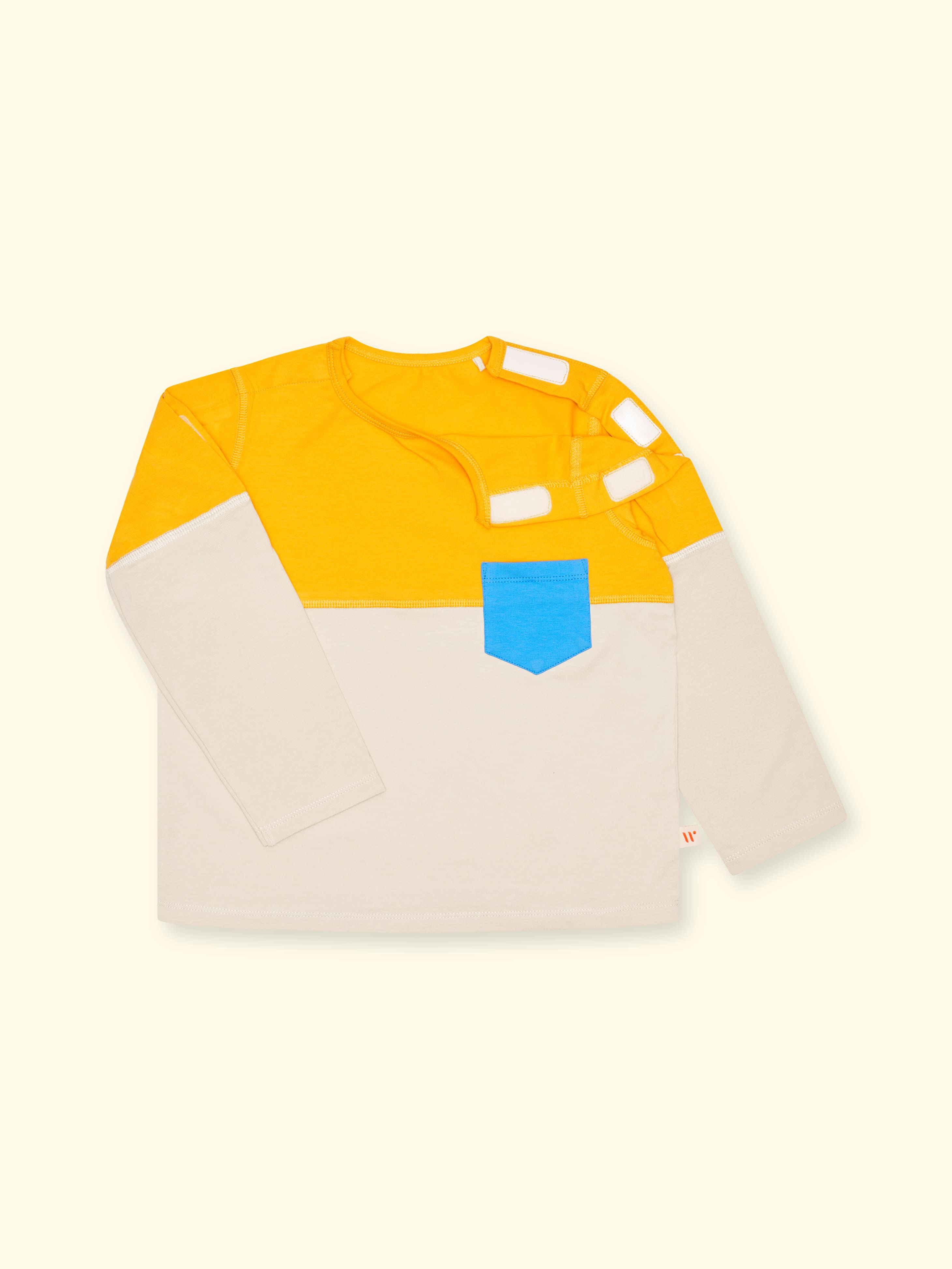 Adaptives Langarmshirt Oskar - mit partieller Ärmelöffnung, bis Gr. 140