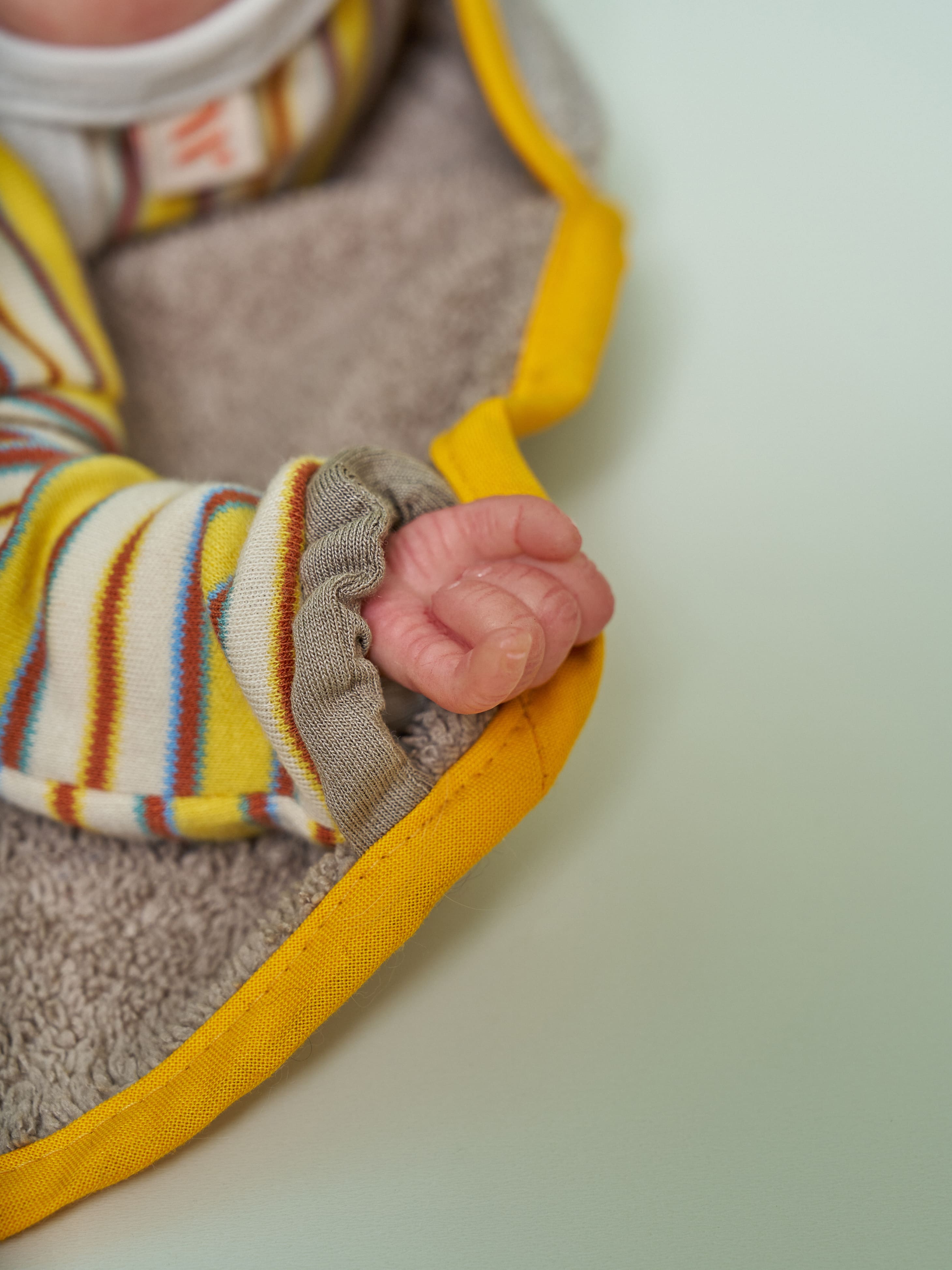 Bonding-Cape Nika - Innovation, für Frühgeborene im Inkubator, aus Frottee