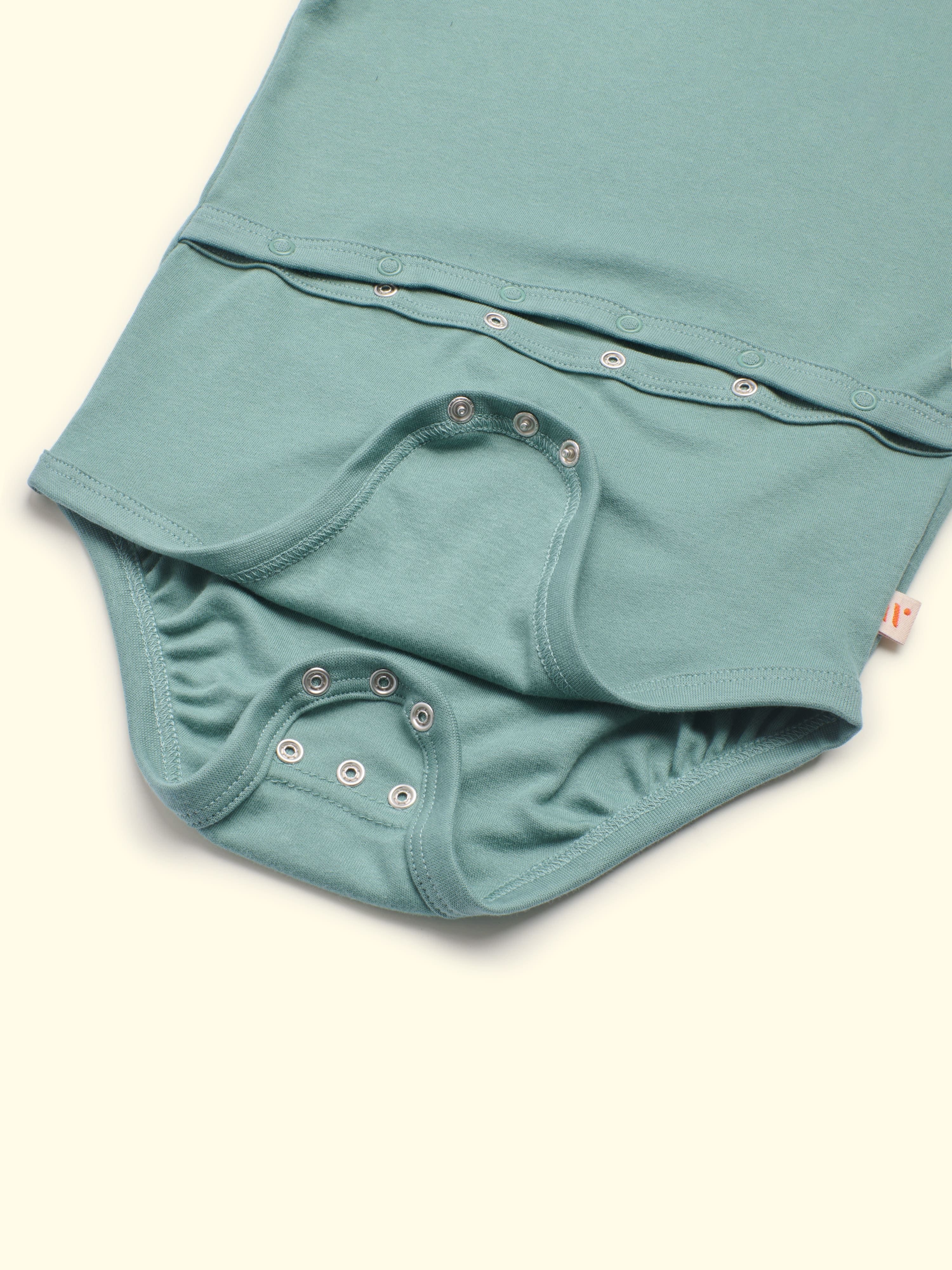 Sondenbody Mitwachsbody Björn - para niños con atención médica, con abertura para las mangas, hasta la talla 176