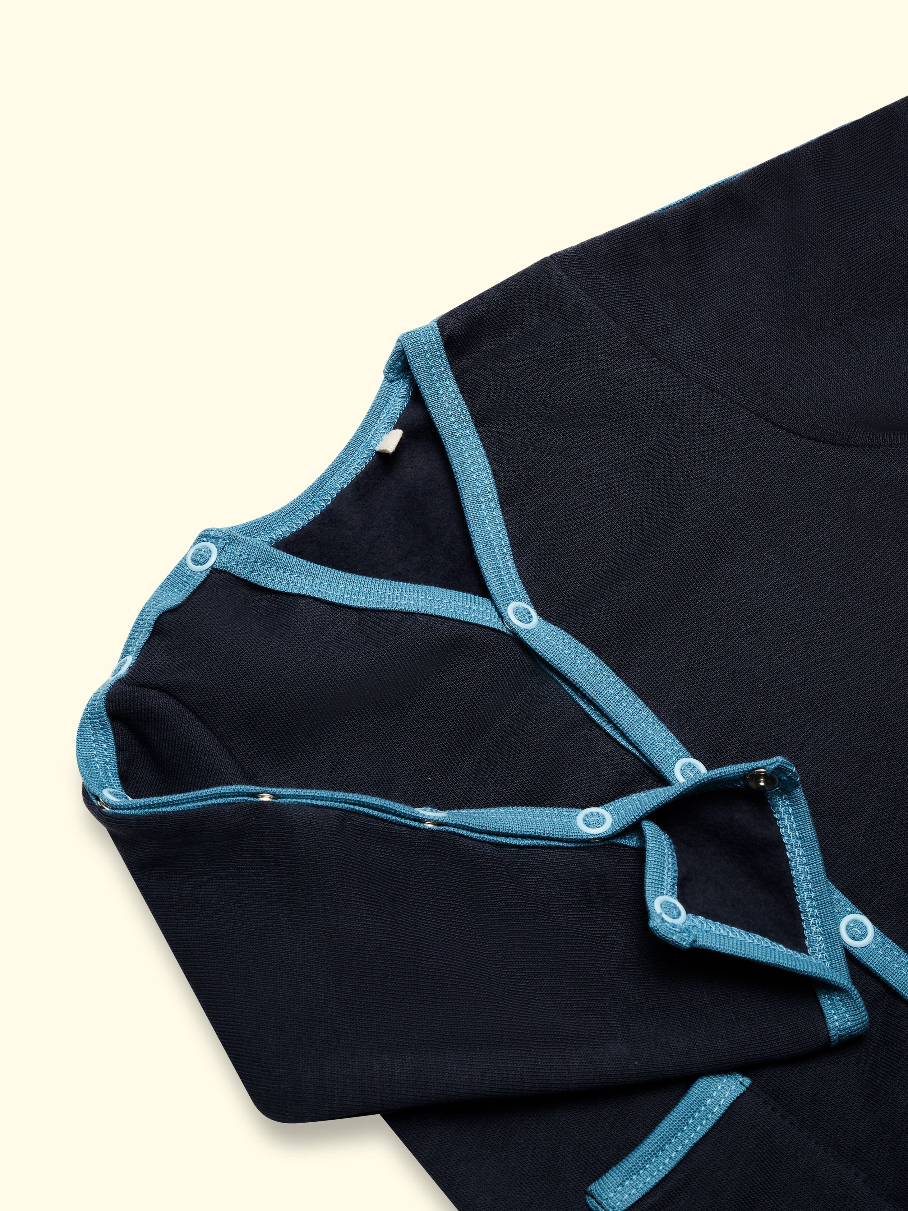 Adaptive sweat jacket, also for premature babies