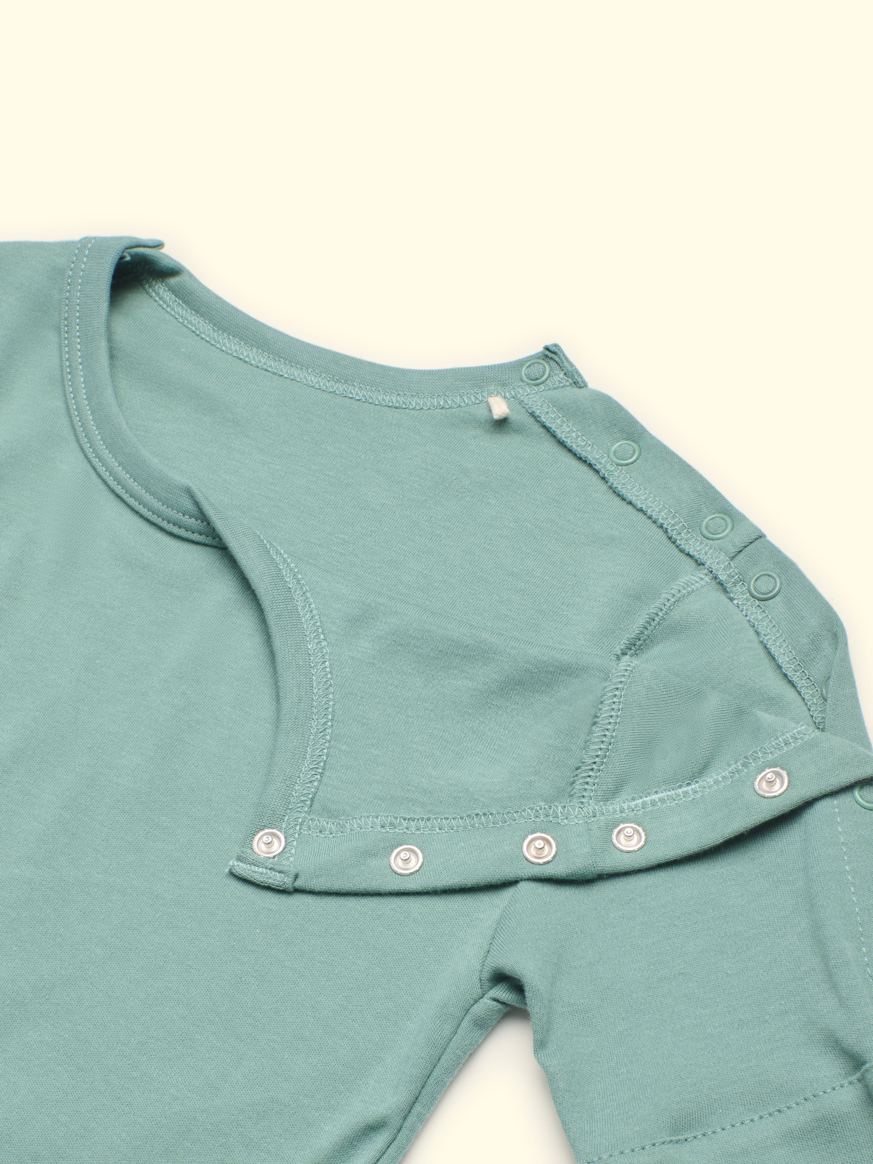 Sondenbody Mitwachsbody Björn - für Kinder mit medizinischer Versorgung, mit Ärmelöffnung, bis Gr. 176